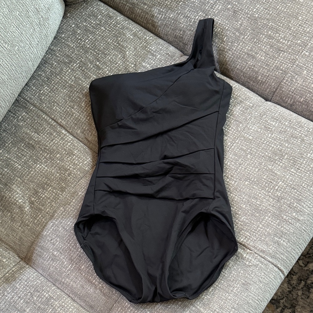 Black Women’s One Piece Swimsuit